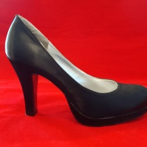 Unlisted Big Spender Pump - 8.5
